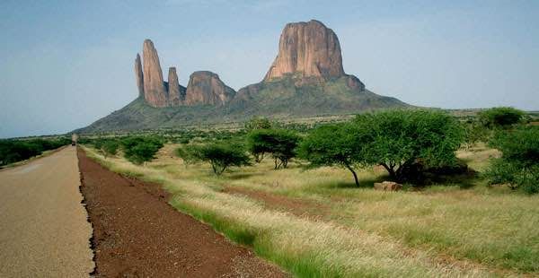 Monts de Hombori (Mali), verdoyants après les pluies