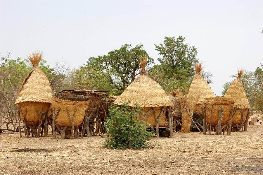 Greniers sur pilotis, Burkina